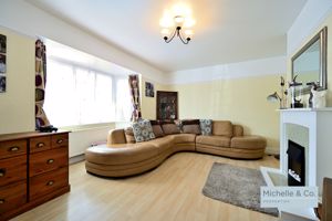 Sitting room- click for photo gallery